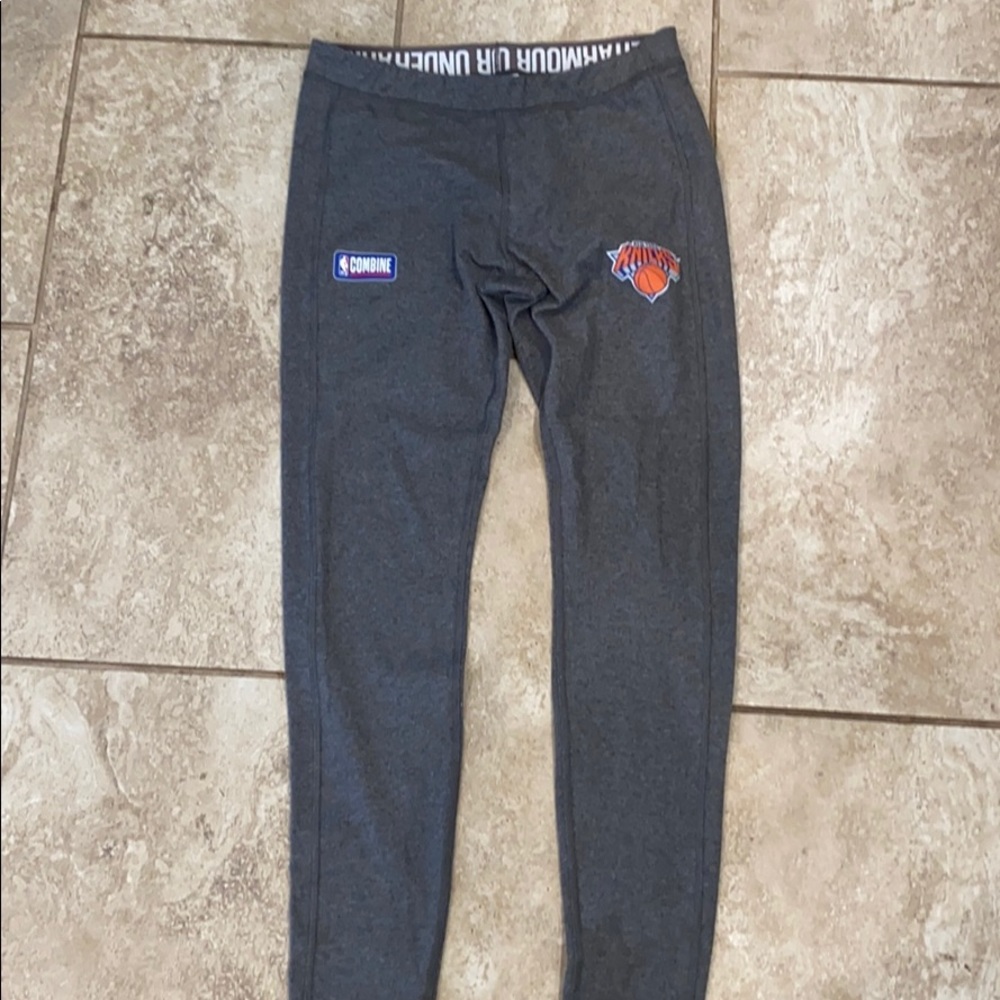Under Armour NY Knicks Grey Fitted Pant . Size M